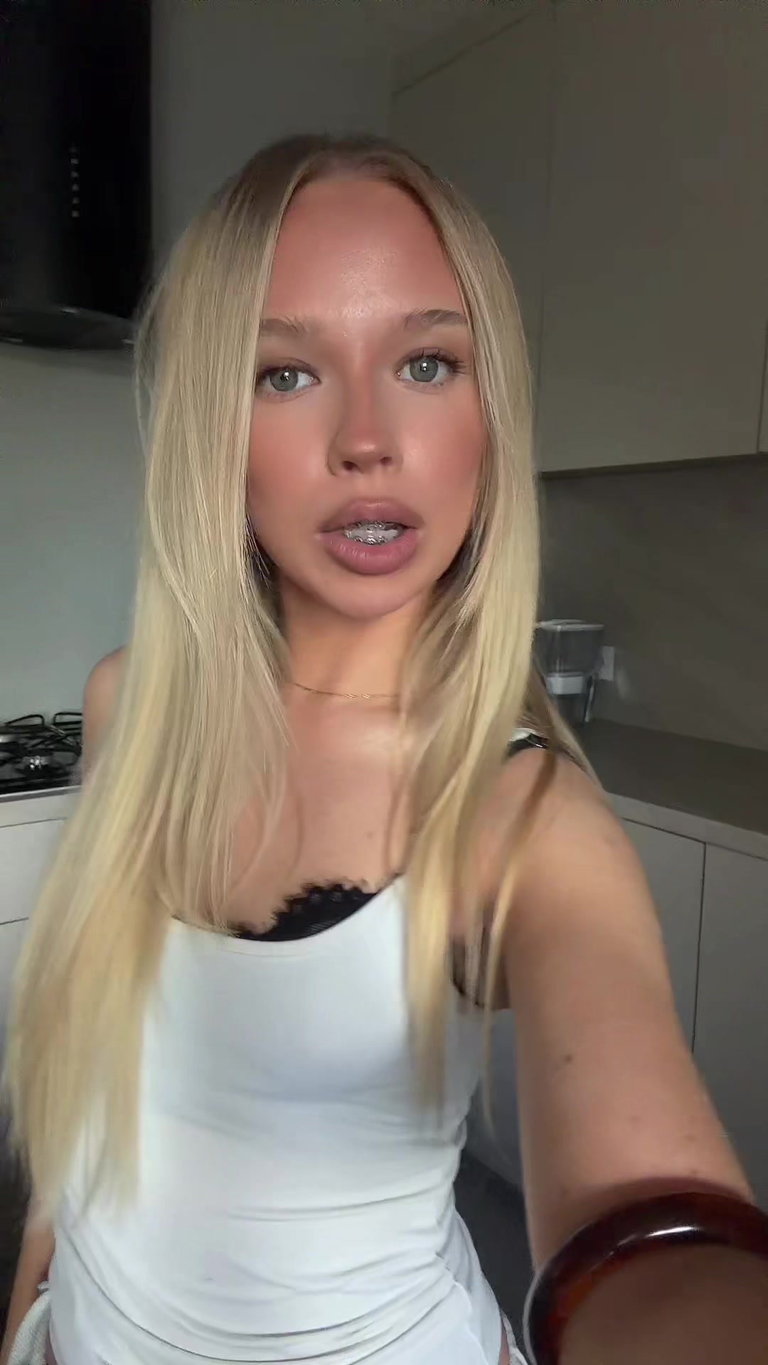 @ig: kc.kivee