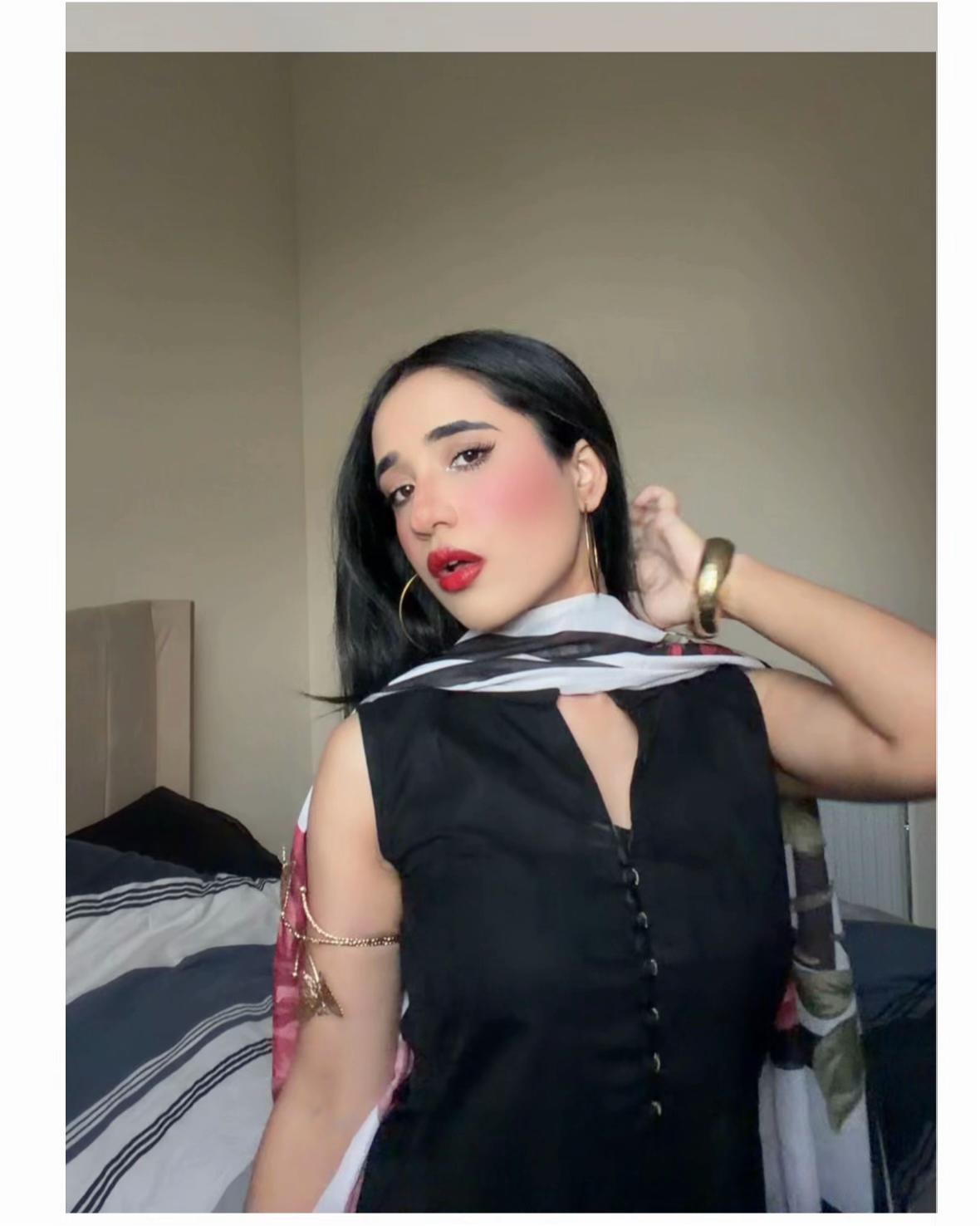 @Zainab chaudhry 🏴