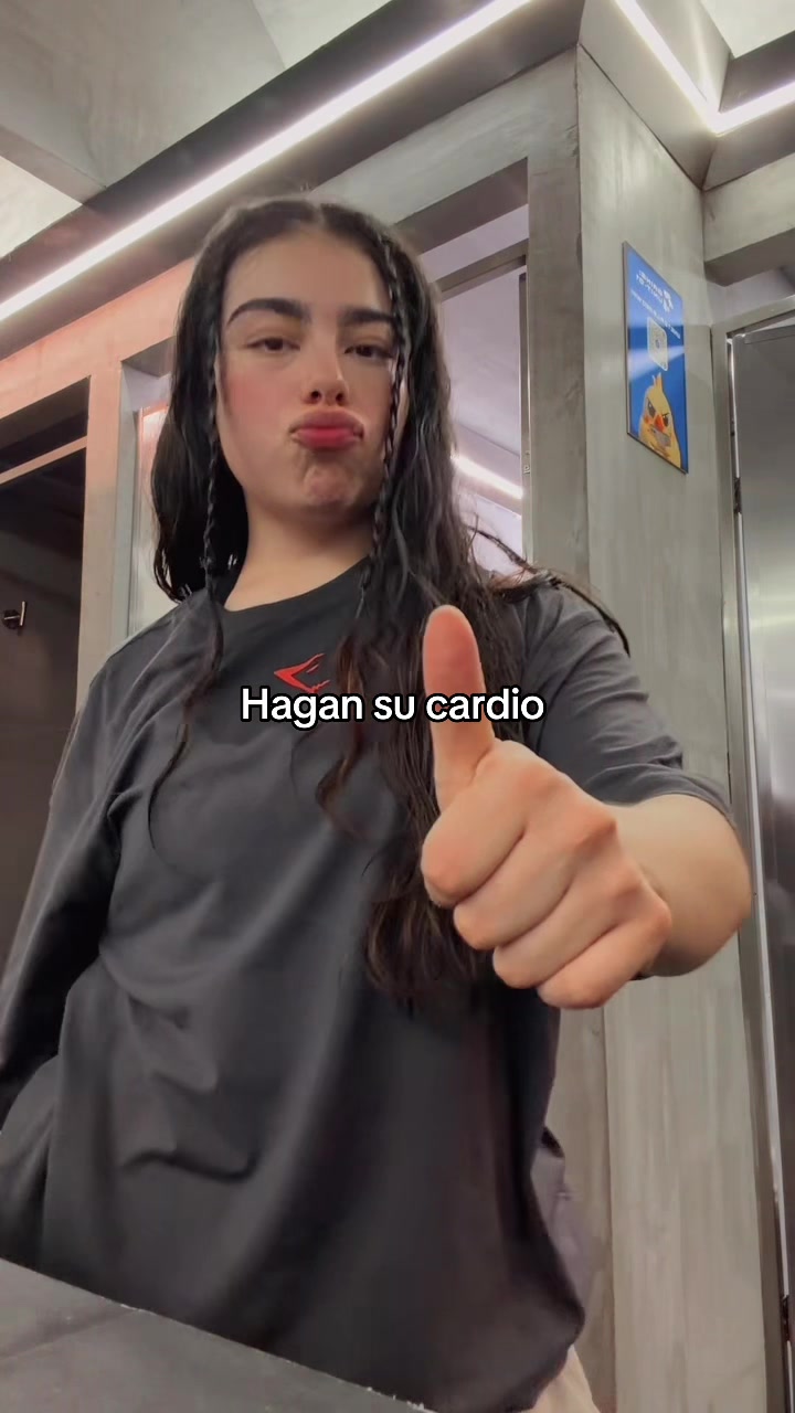 @Adileneee