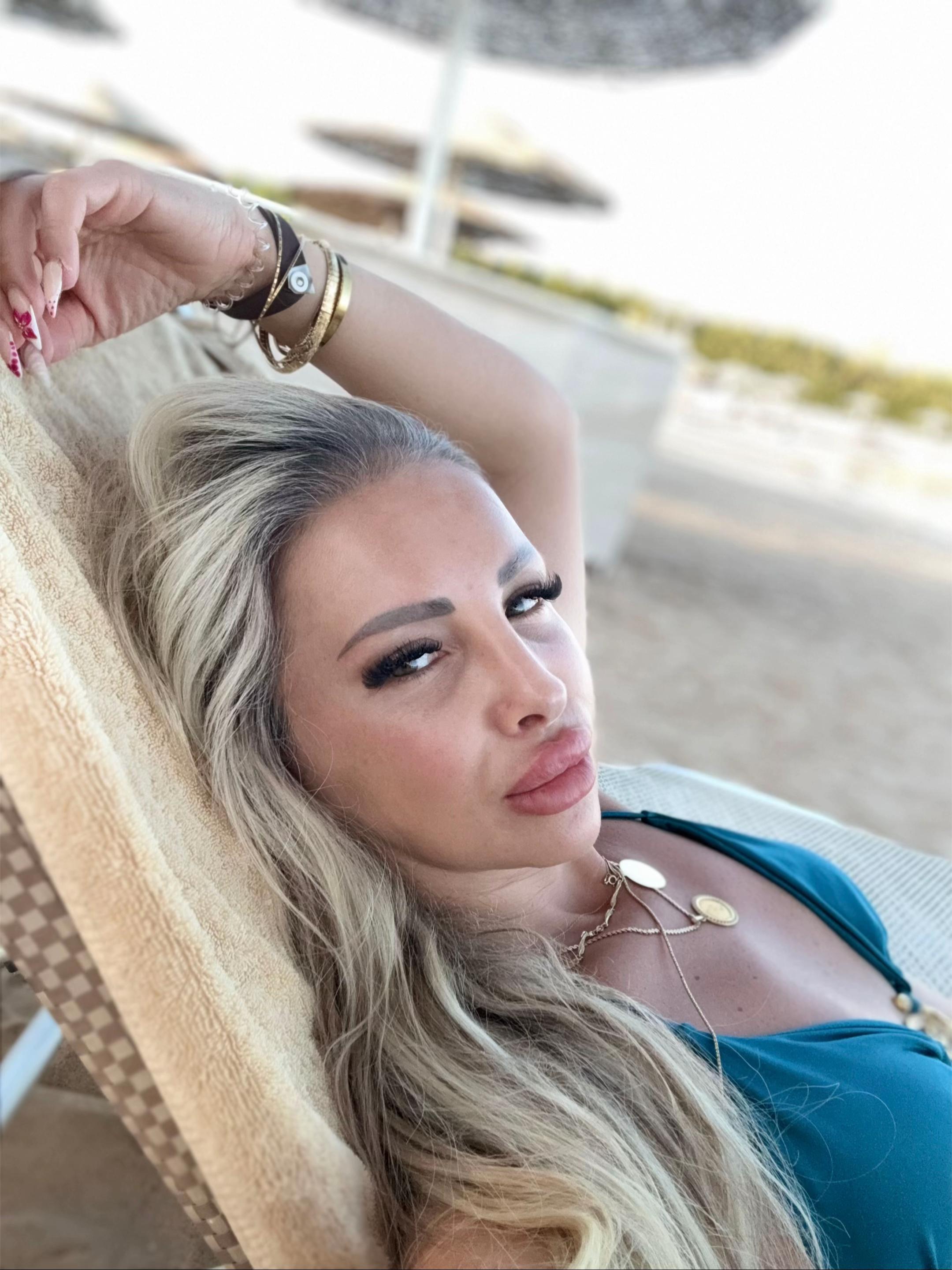 @SimplyChic