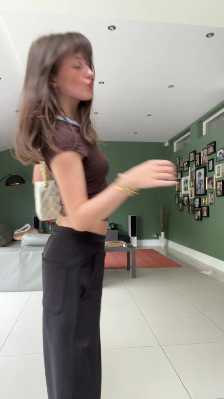 @AM
