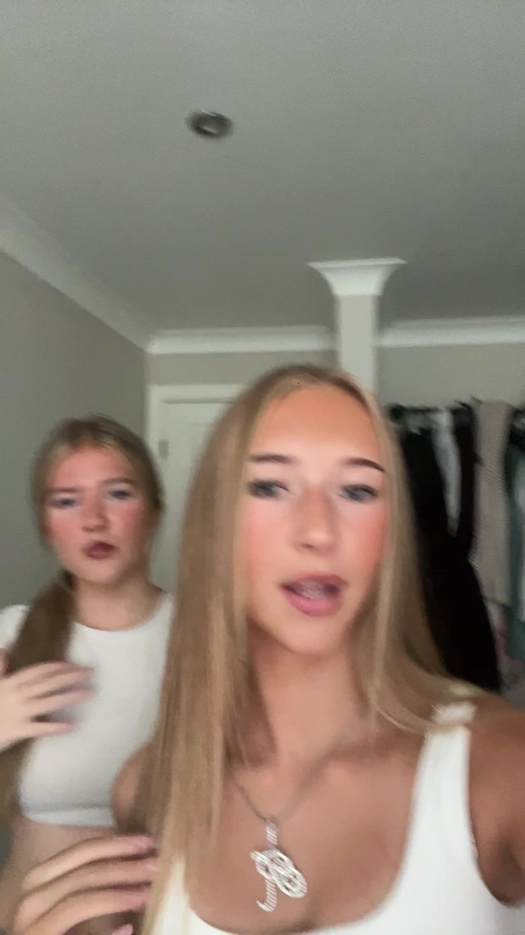 @🫟
