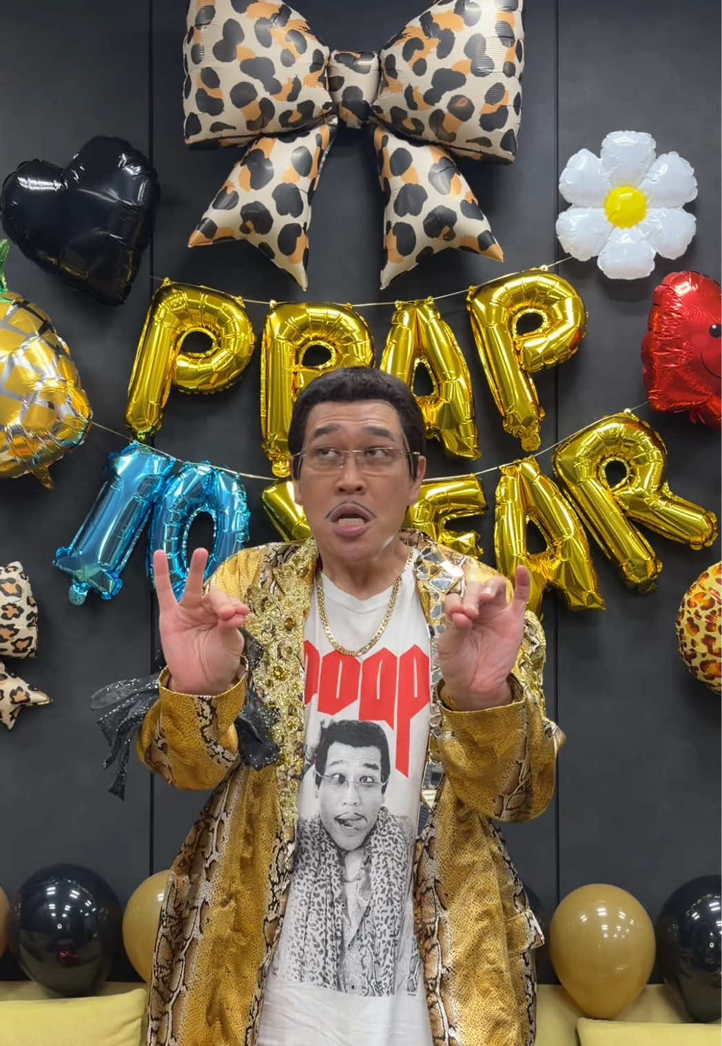 @ピコ太郎(PIKOTARO)公式