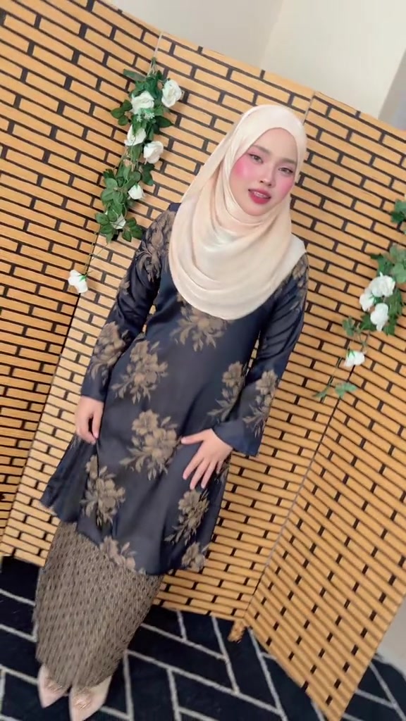 @aniscloset