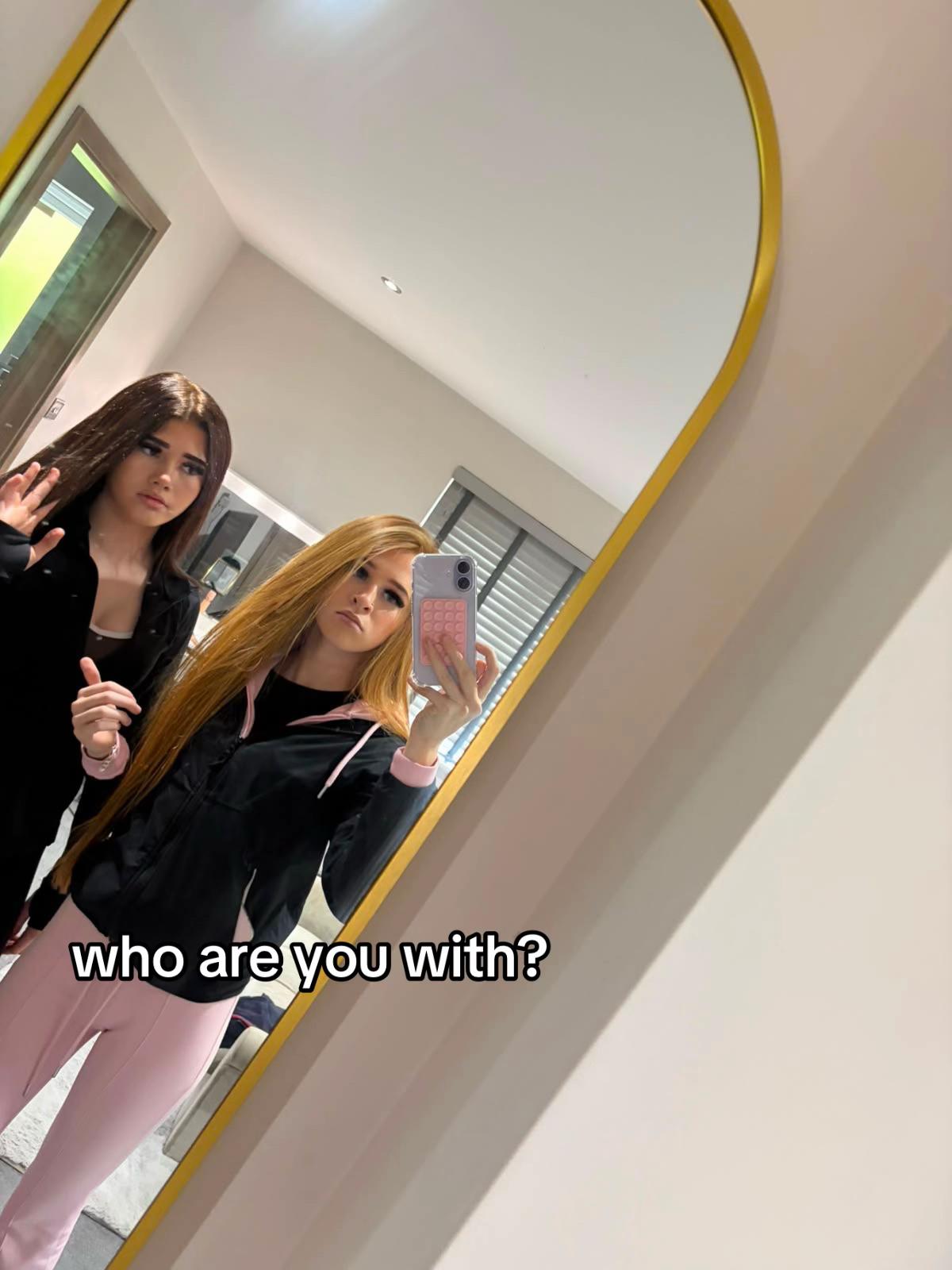 @𝑒𝑙𝑙𝑖𝑒👸🏽