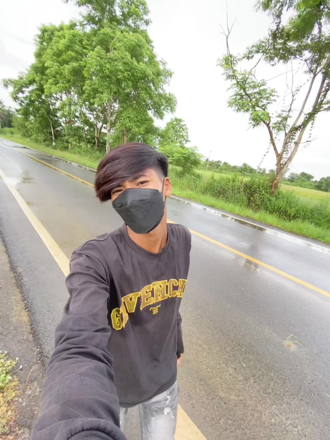 @វិ សាល 🎀 🐷