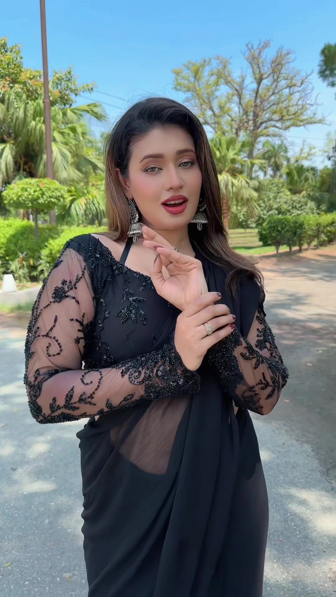 @Sarah Khan 🔥