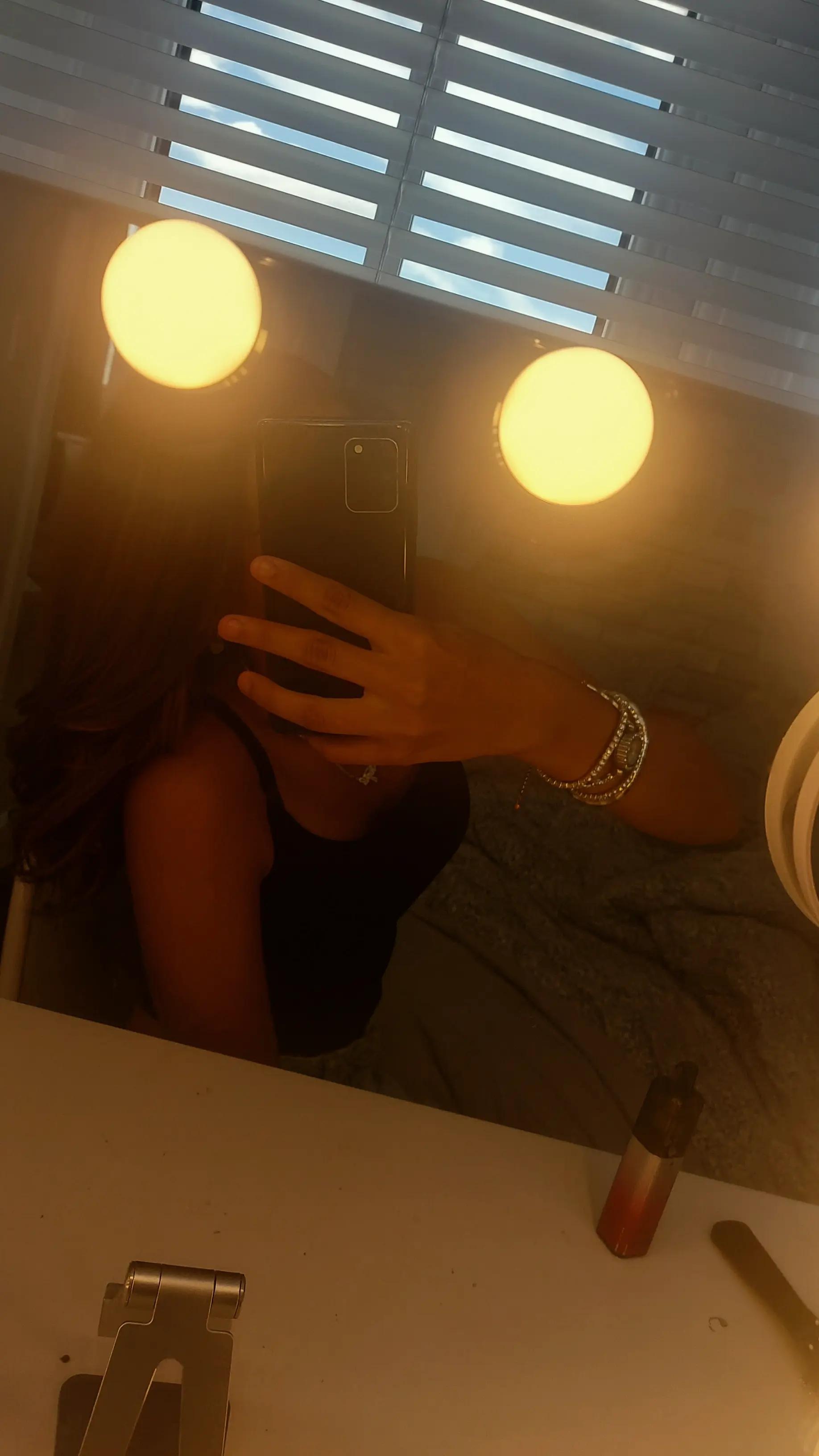 @𝐒𝐜𝐚𝐫𝐥𝐞𝐭𝐭