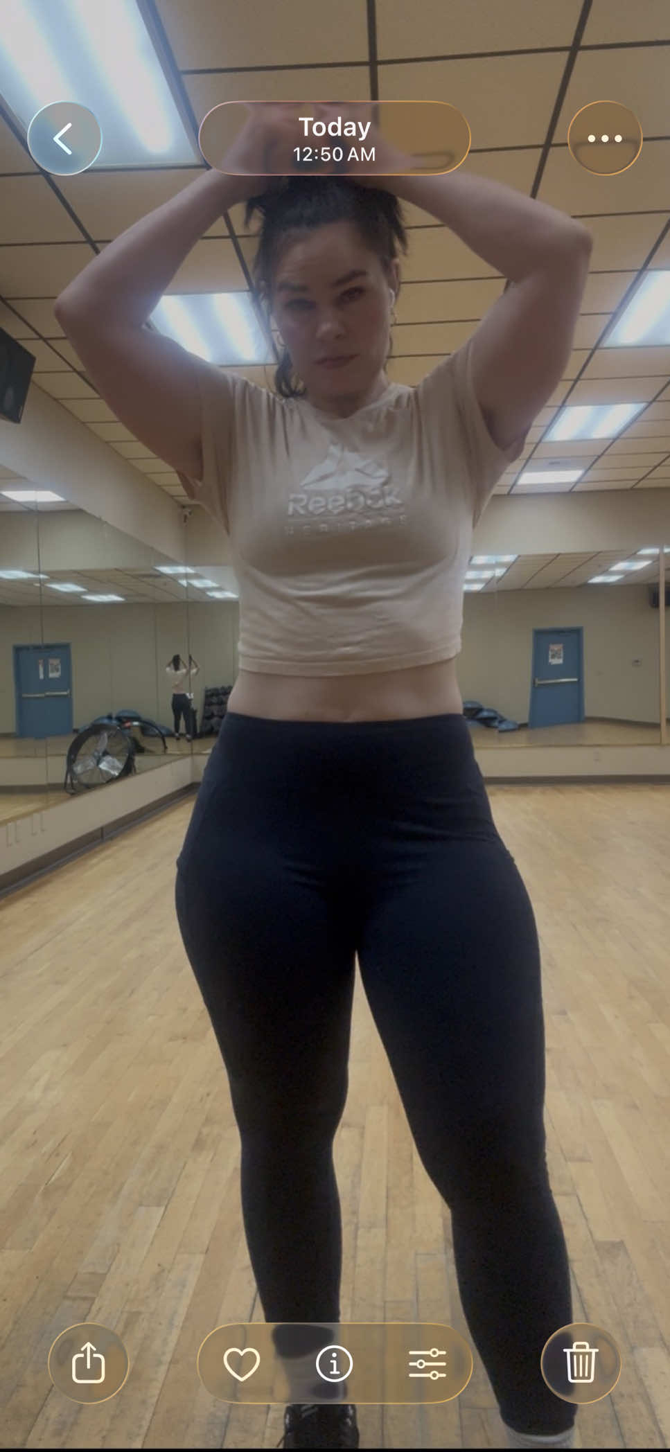 @hot_mess_fr