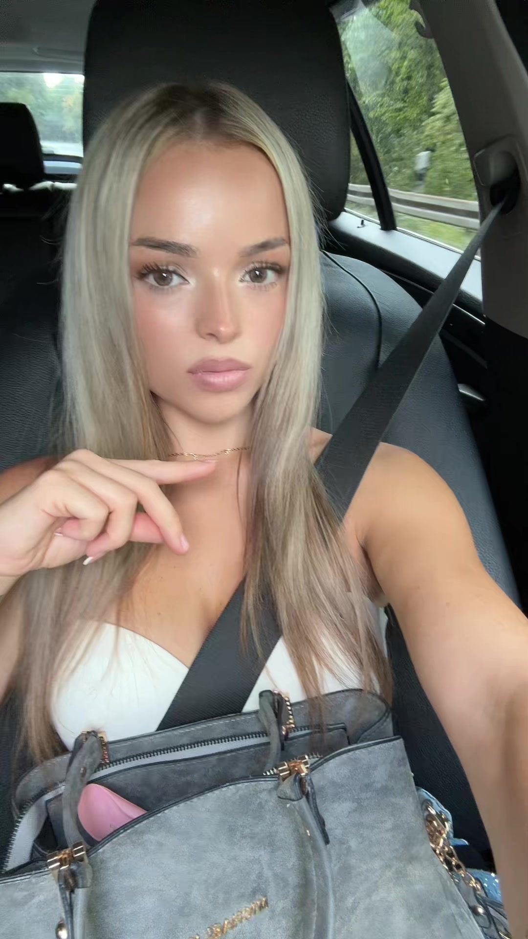 @Julie🧸