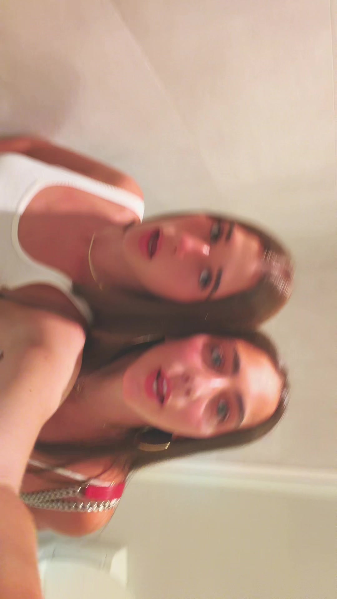@sydneykurtzz