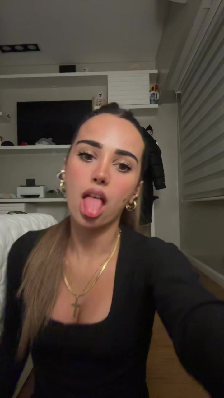 @Maiii🌙🦈