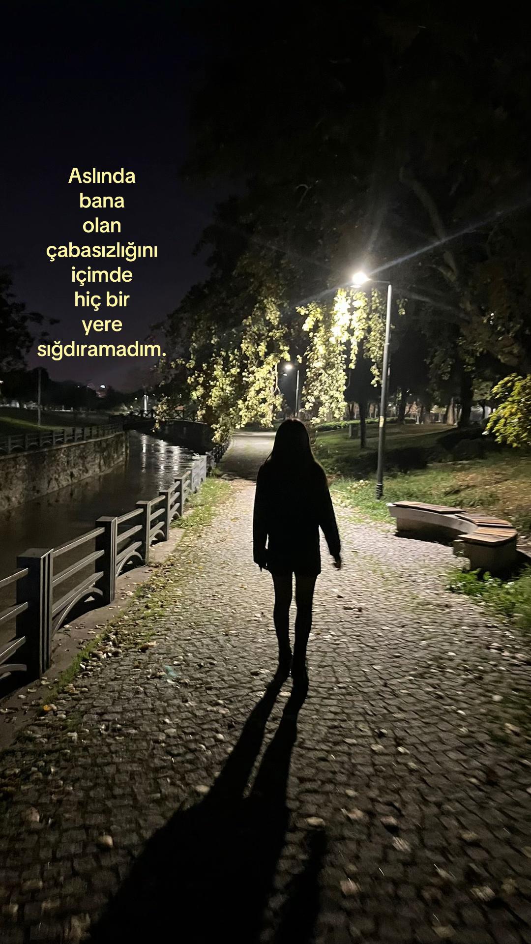 @Ayşenur