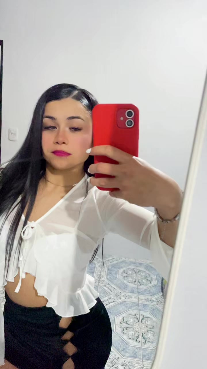 @Valeentina Gomez