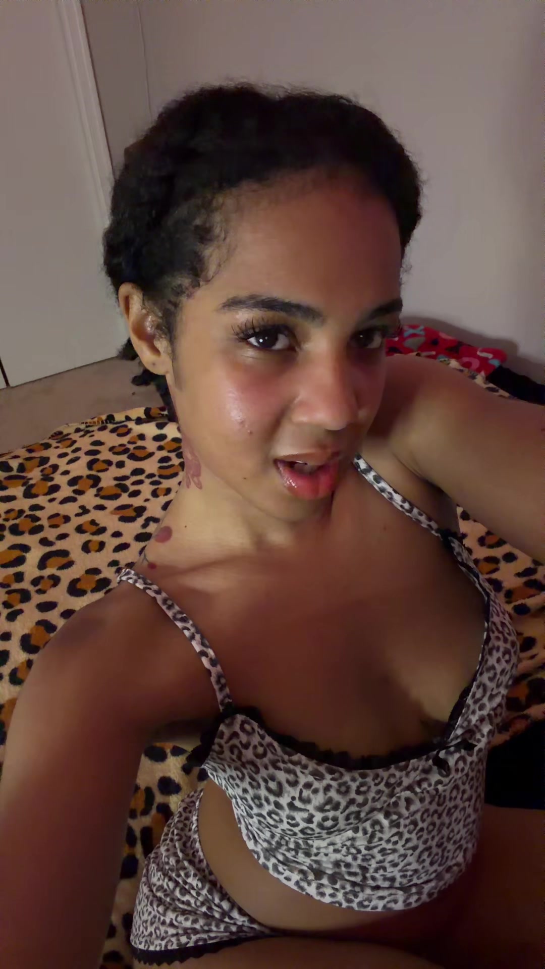 @tinyy