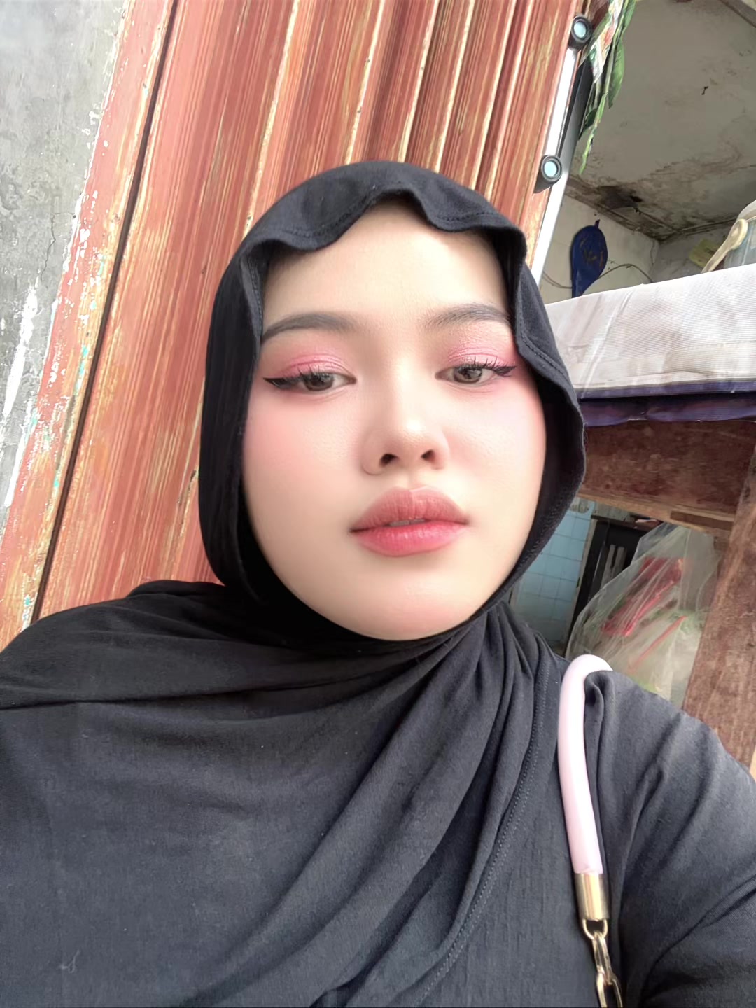 @namanya_dinda 💅