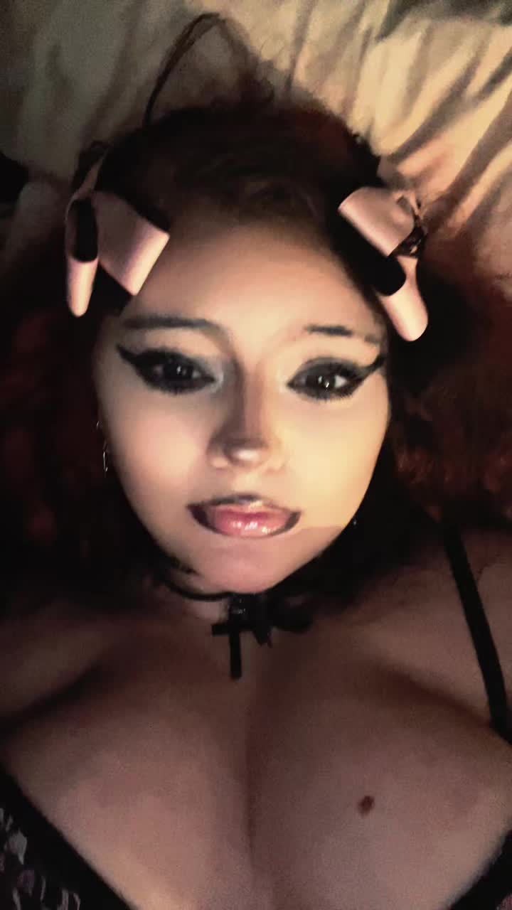 @livingde4dgirl
