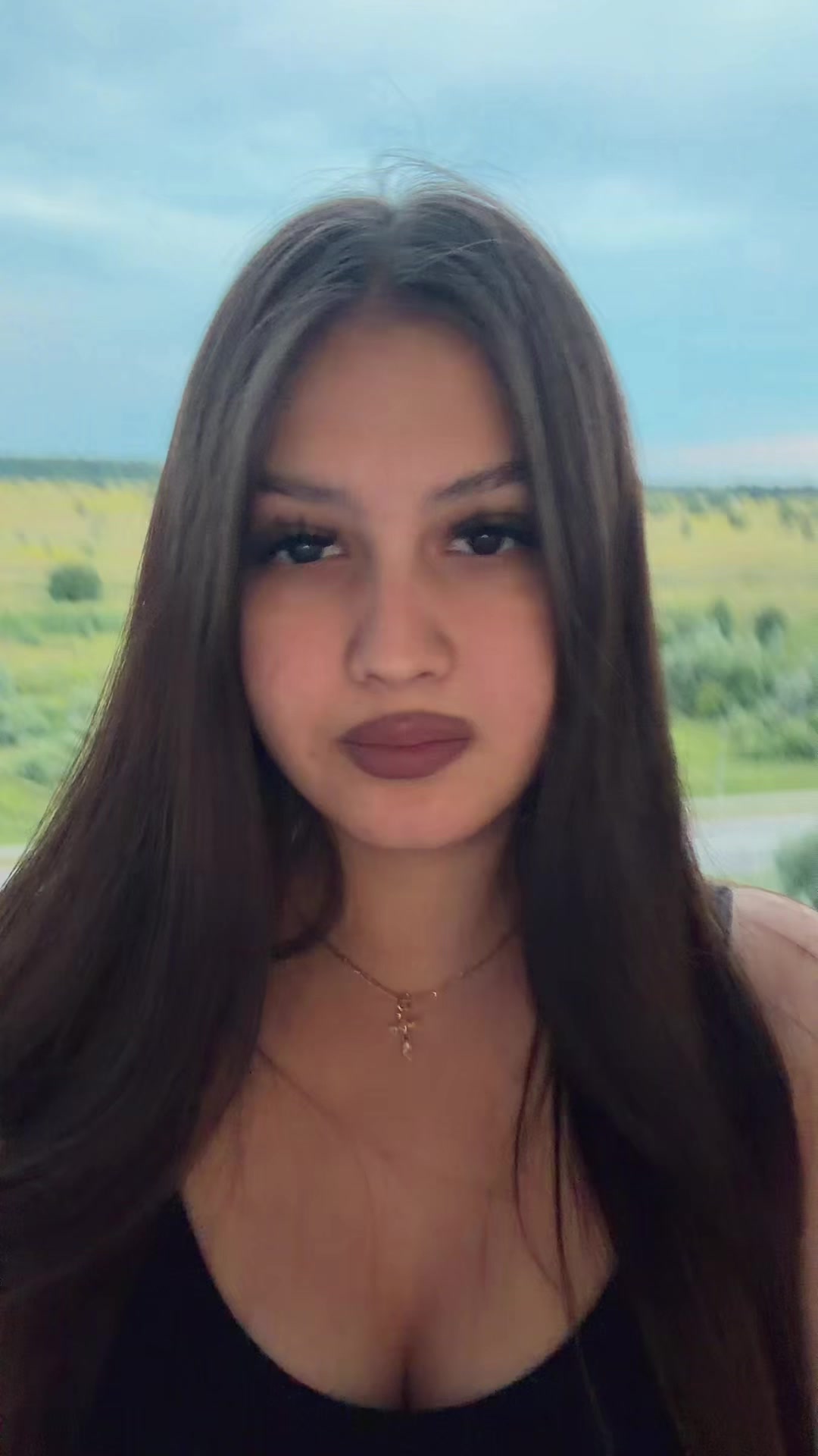 @𝒮𝒱