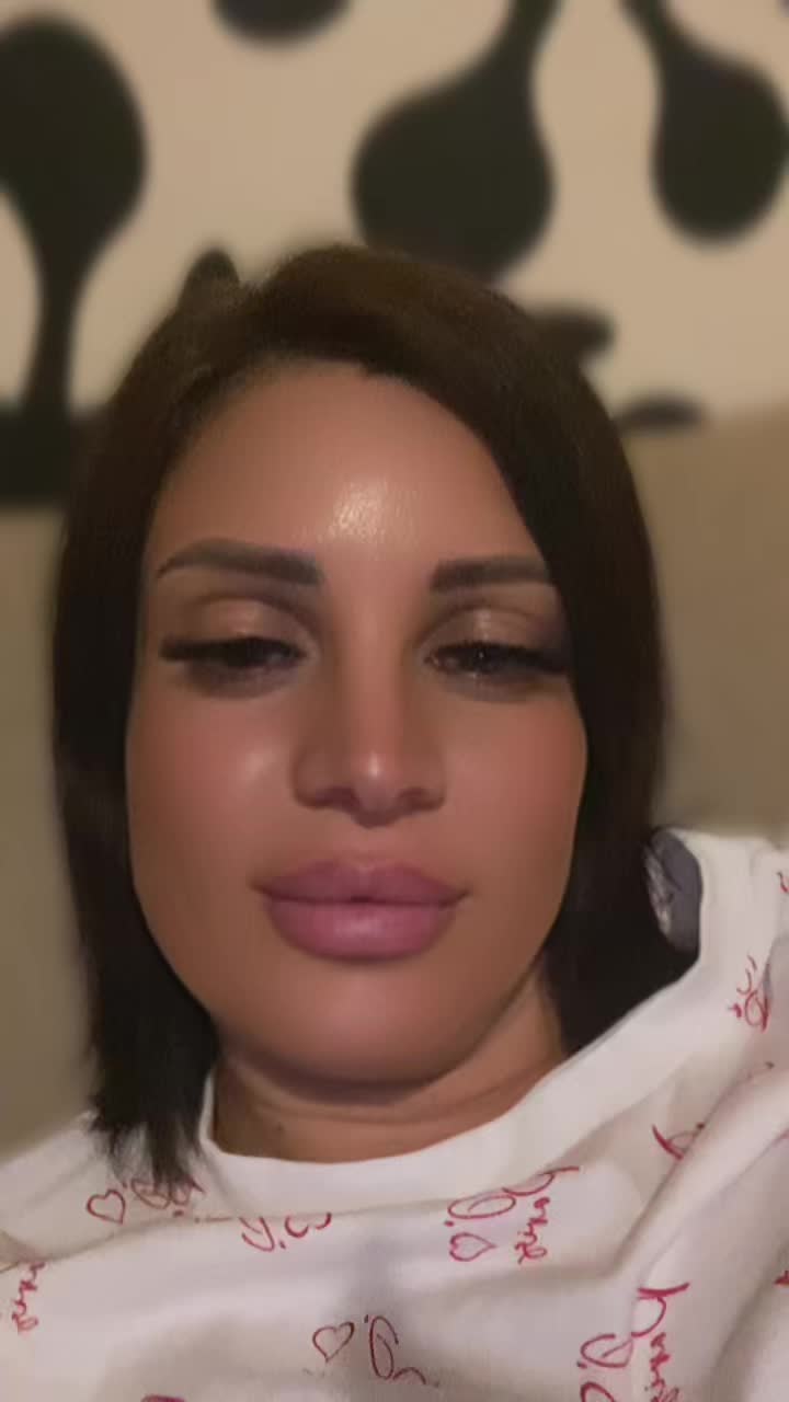 @Adriana