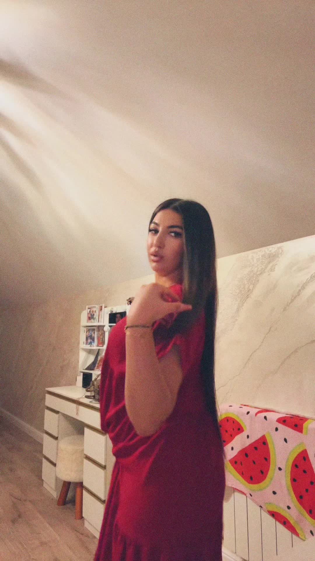 @🌸 𝓐𝓷𝓽𝓸𝓷𝓲𝓪 🌸