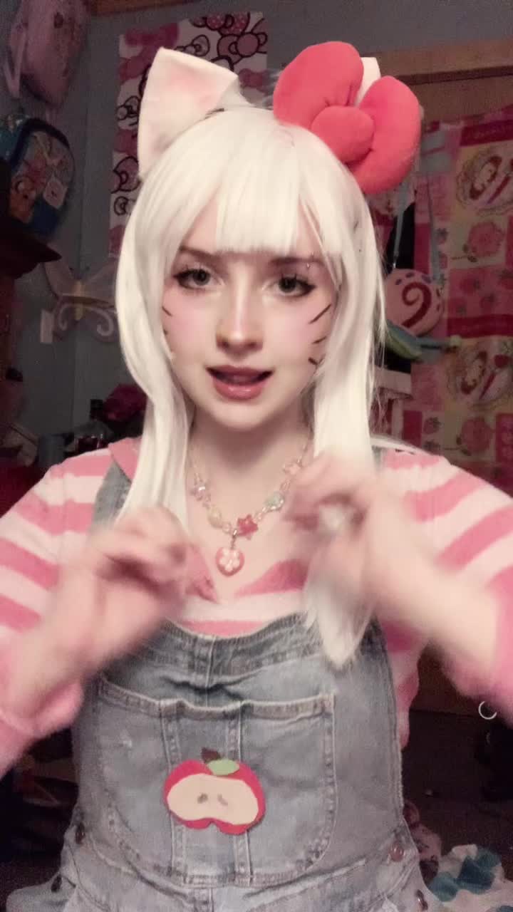 @≽^&bull;⩊&bull;^≼♡