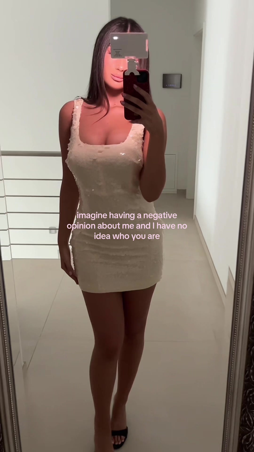 @𝒜𓃮