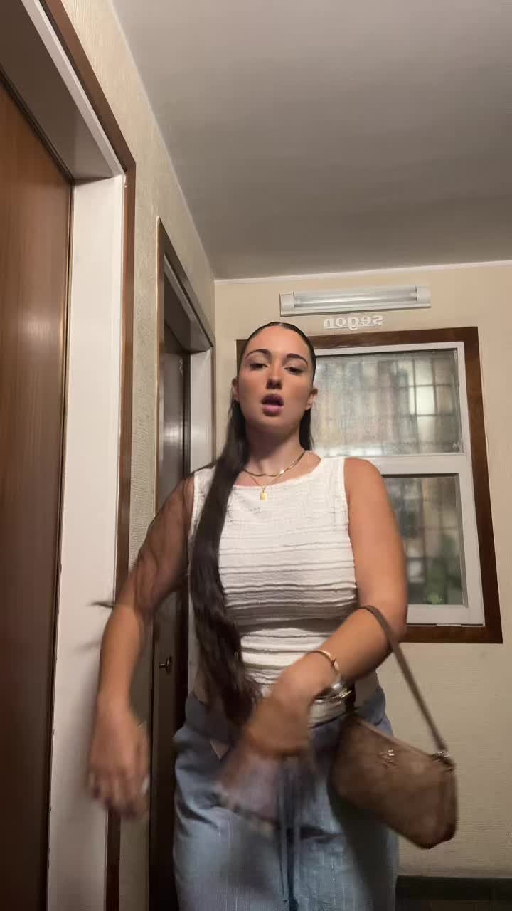 @kskkssksksjsks