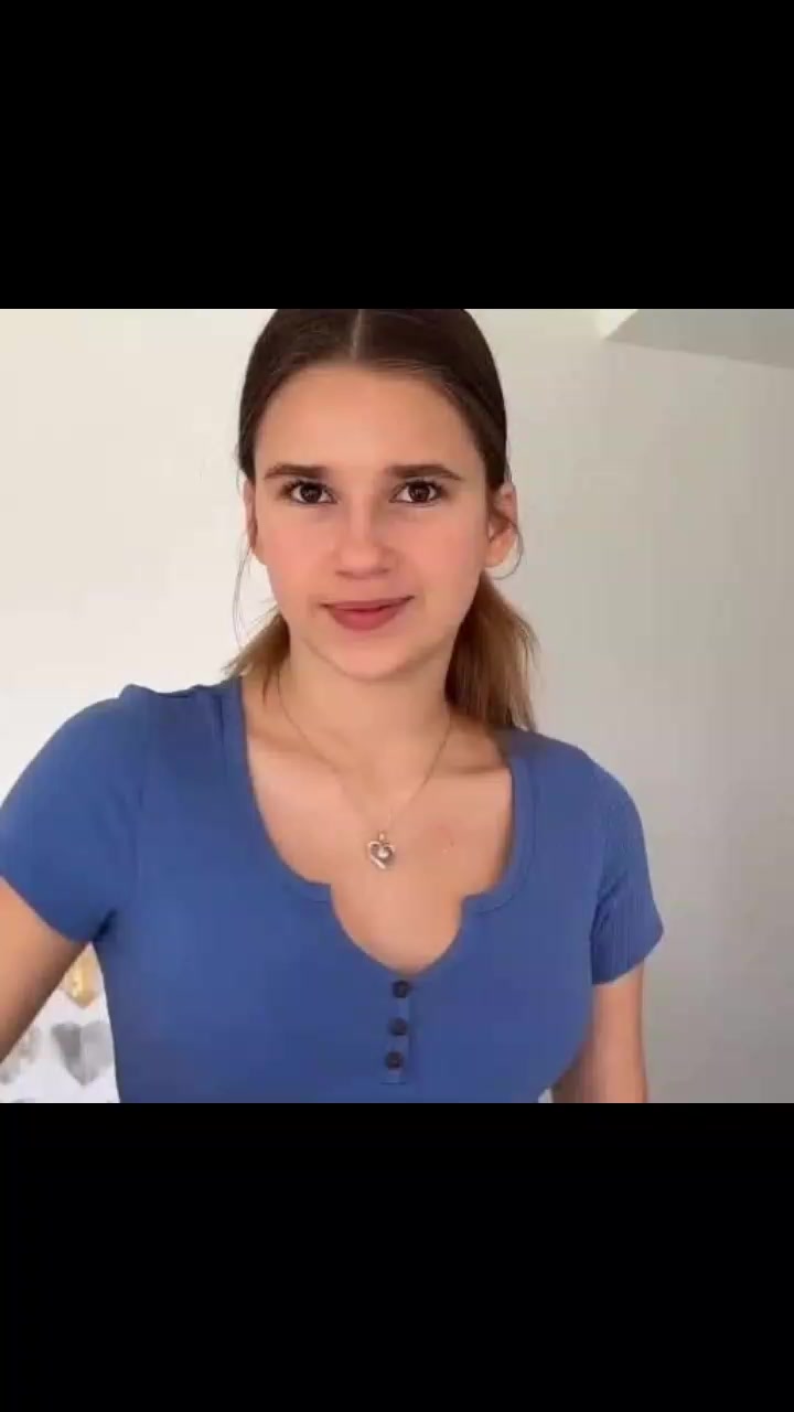 @Karolina Protsenko