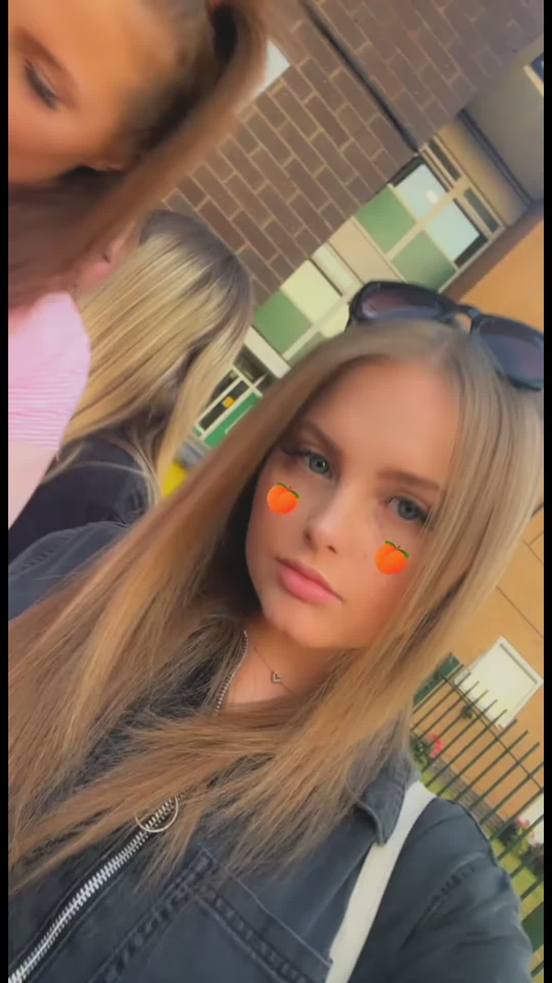 @HannahAndrews