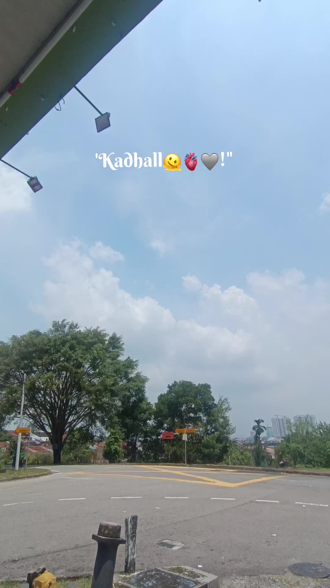 @officially_tharis🤍🪬