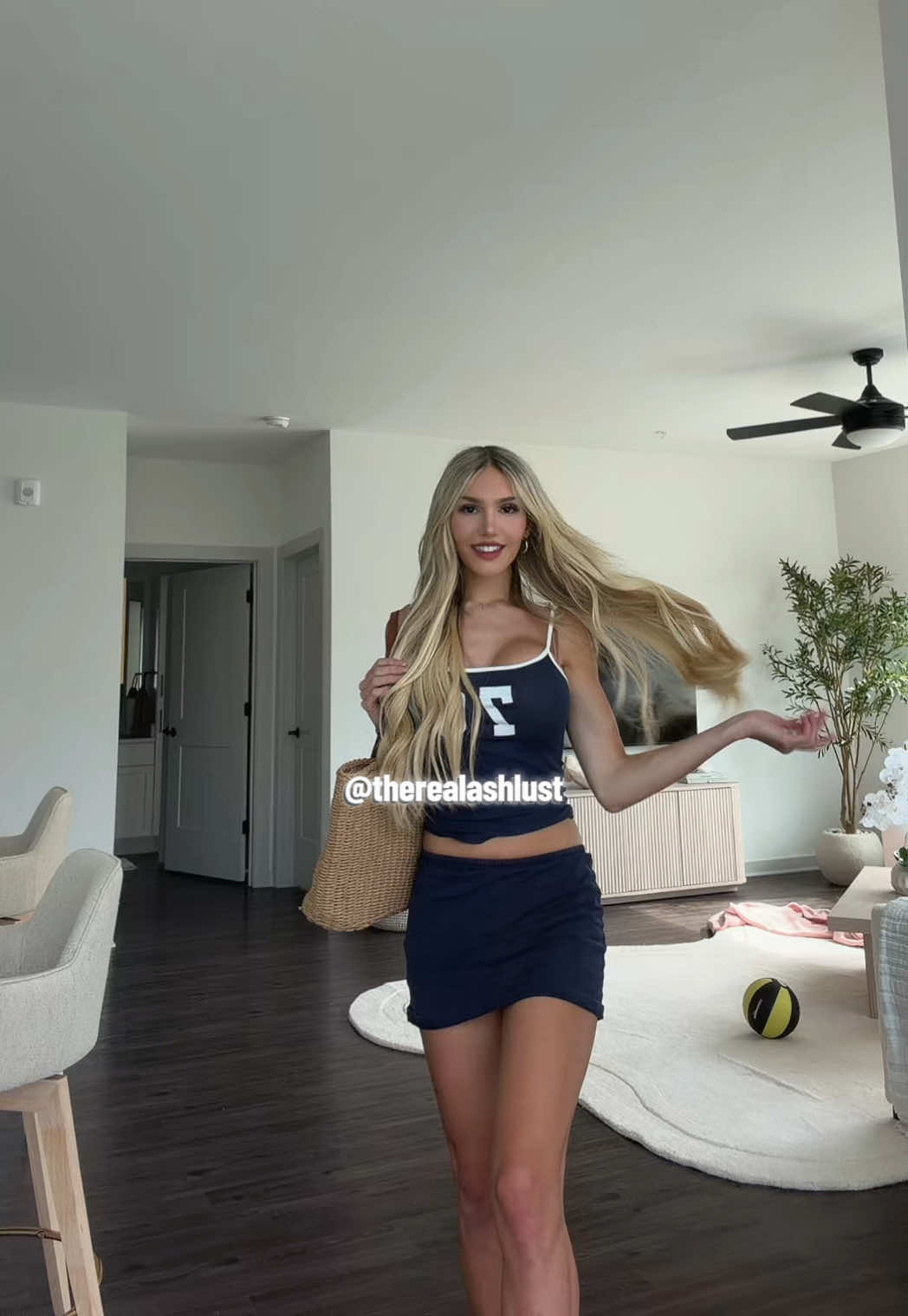 @therealashlust