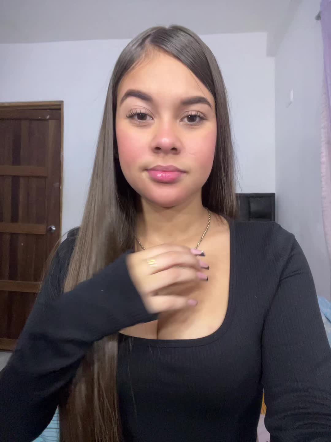 @𝐄𝐦𝐦𝐚