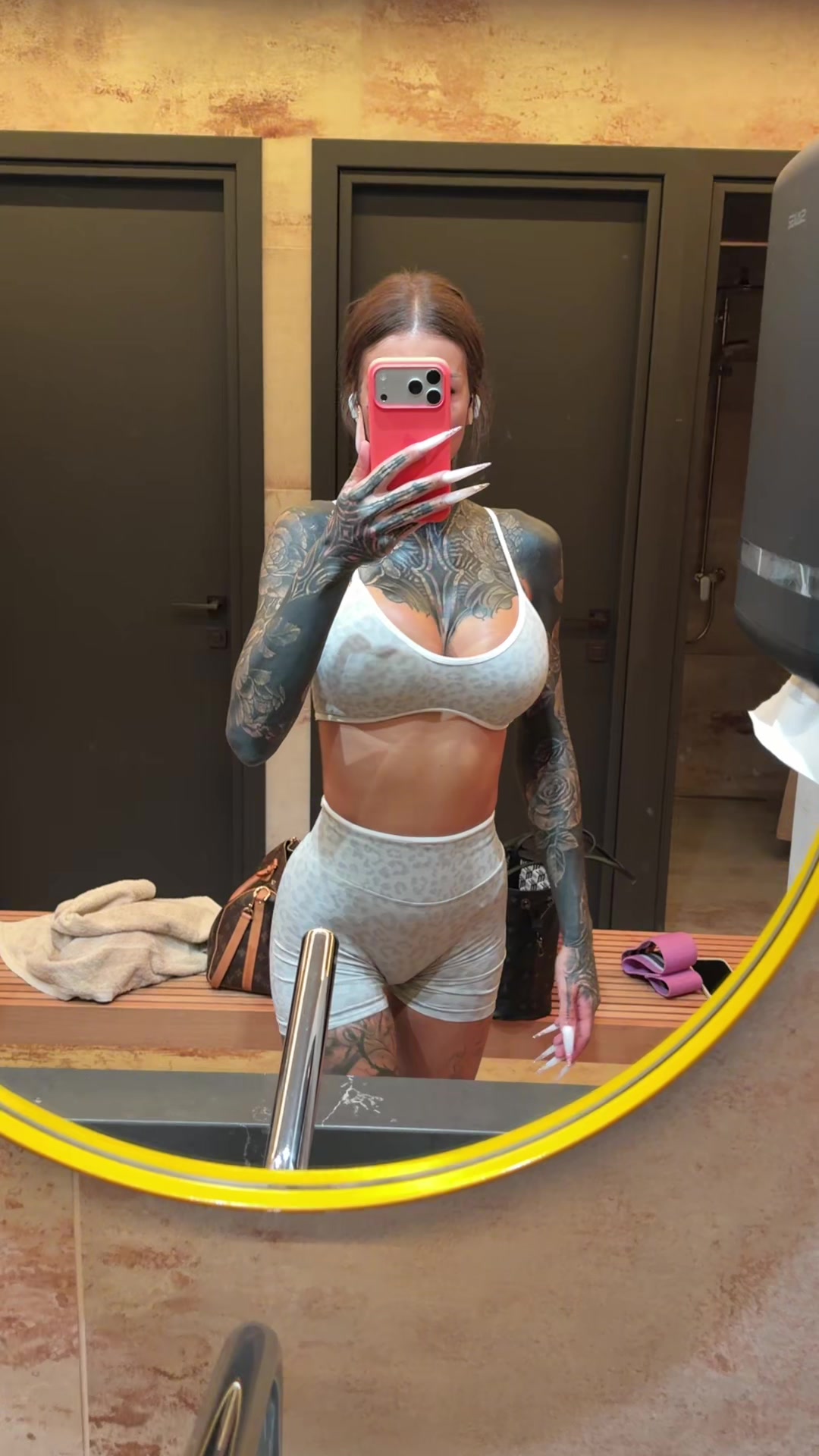 @maxiink