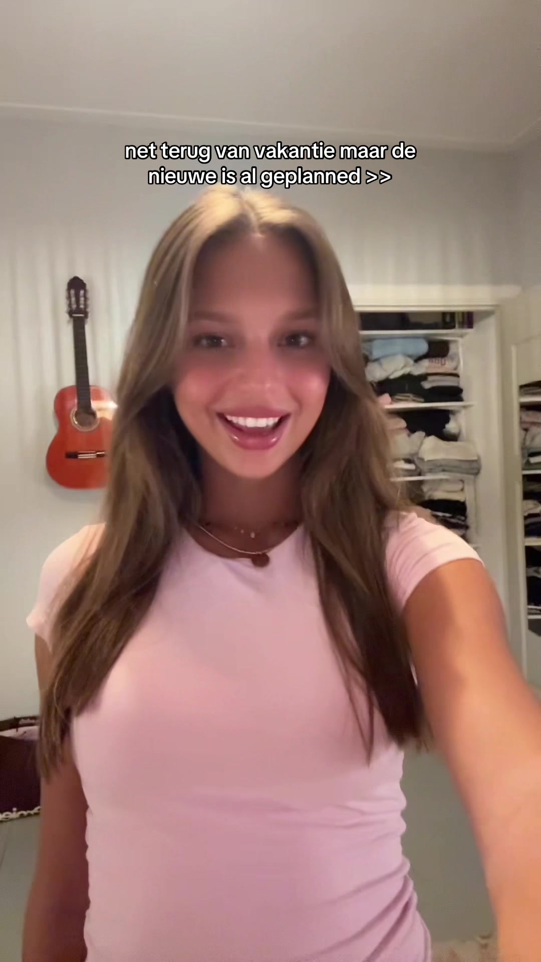 @<33