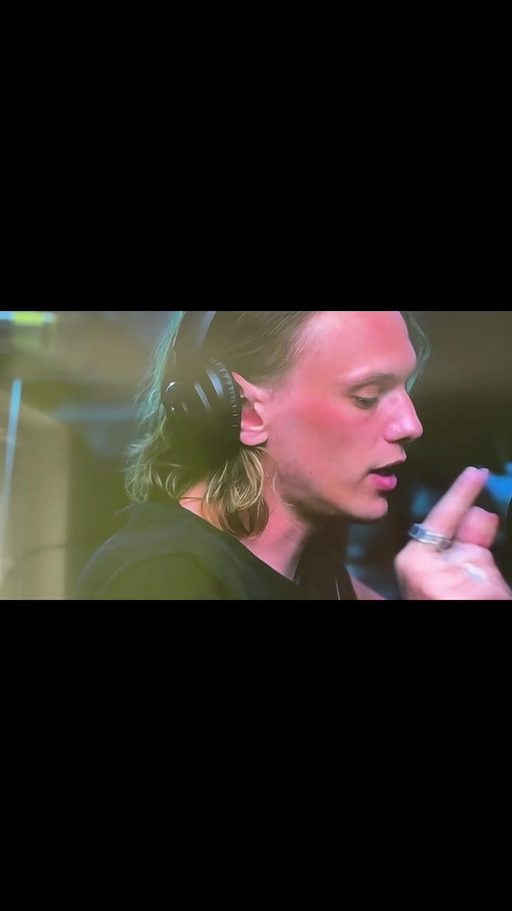 @fan_of_jamie_bower