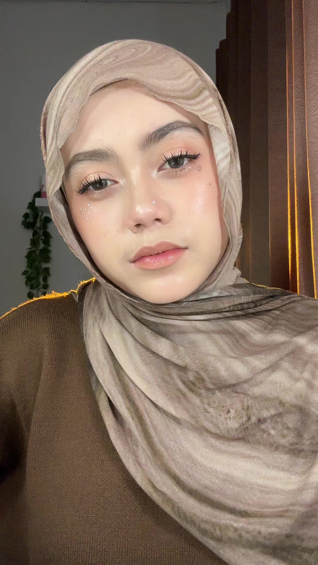 @هستي