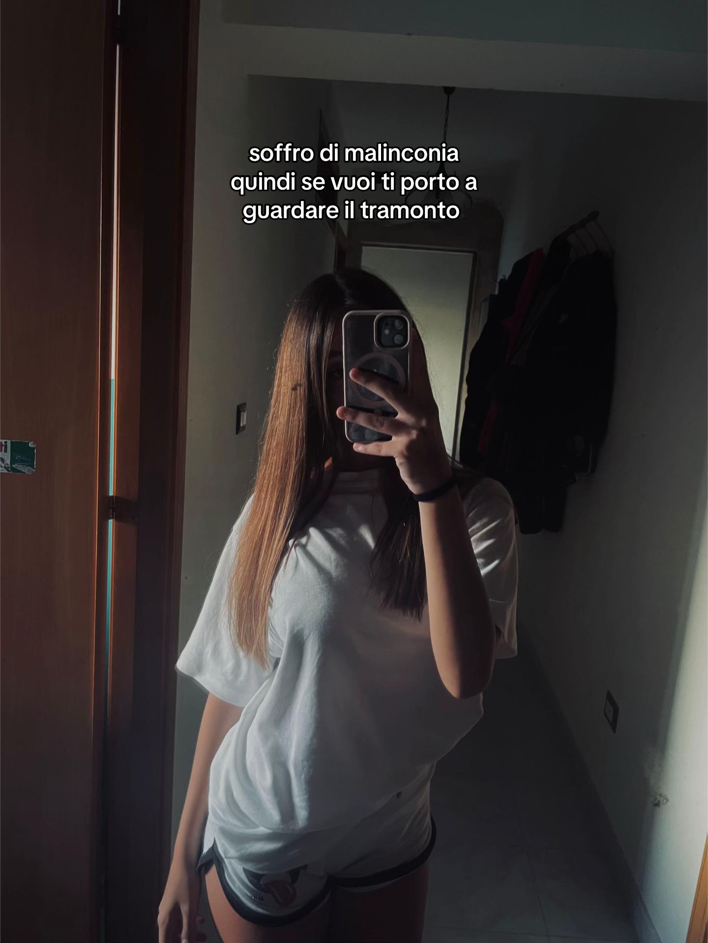 @𝔑