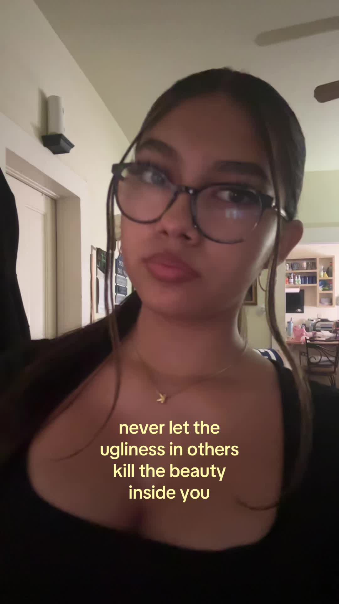 @jazlyn navae