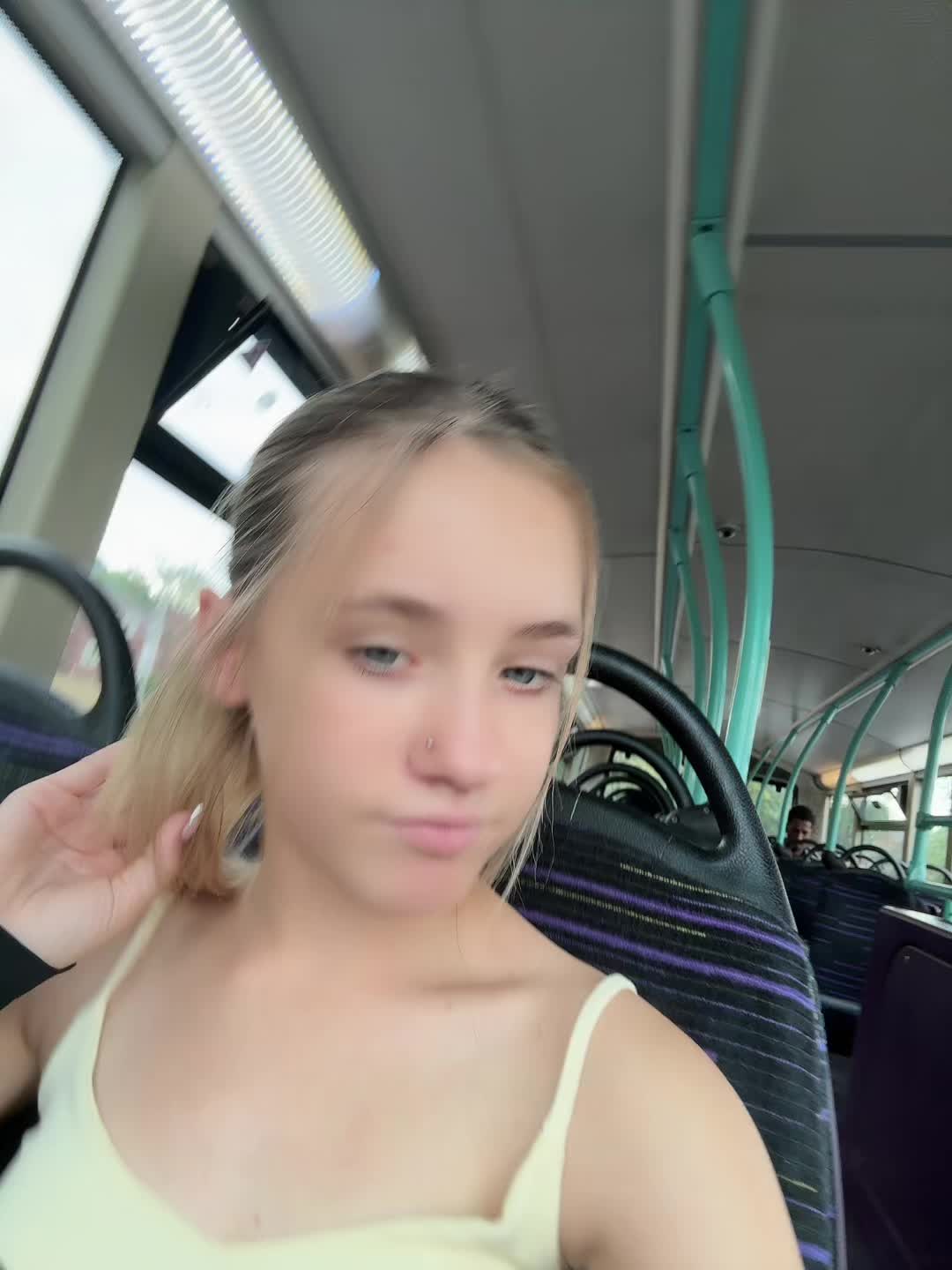 @🫶🏼