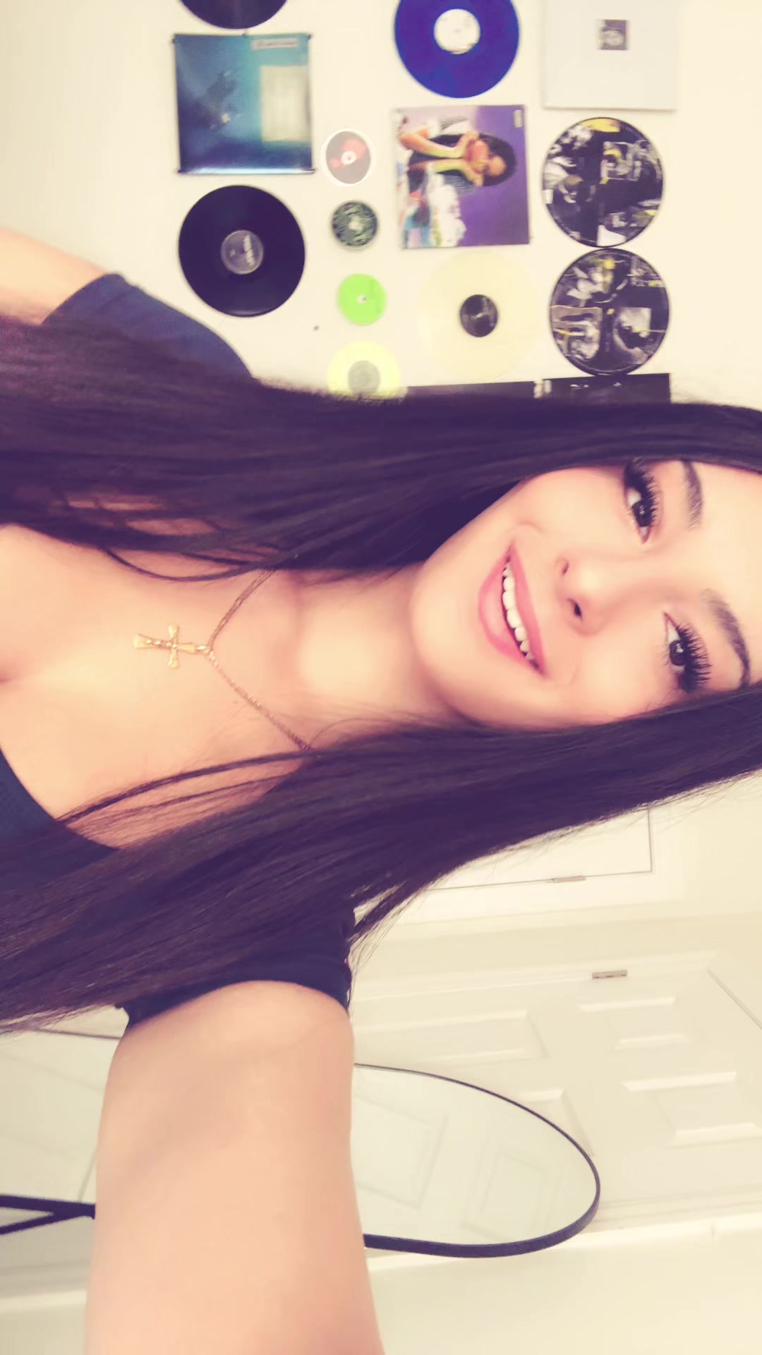 @𝓪𝓷𝓰𝓮𝓵𝓲𝓷𝓪
