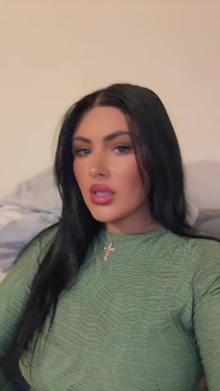 @Laura🩶✨