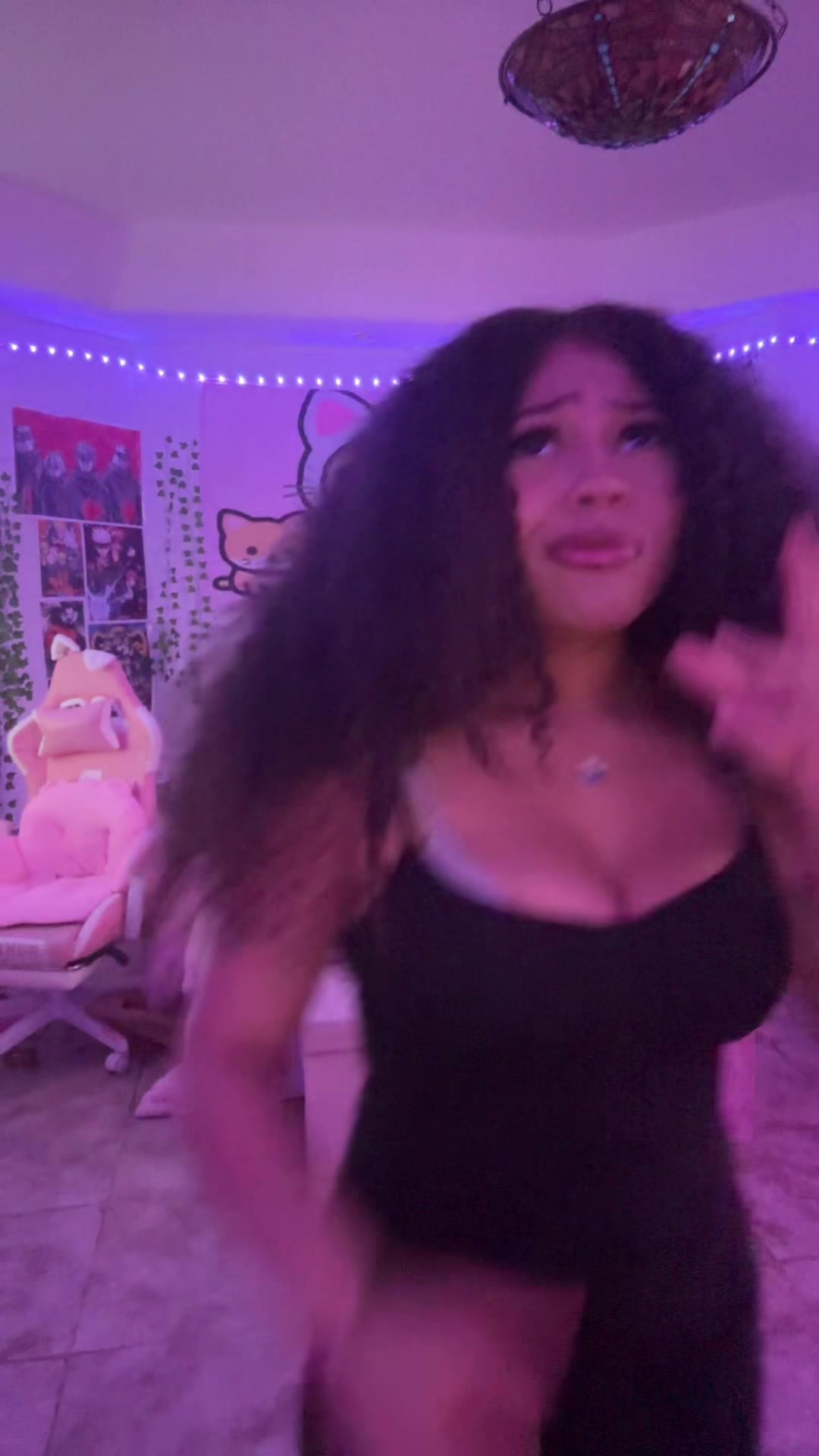 @pinkmia🎀🎧