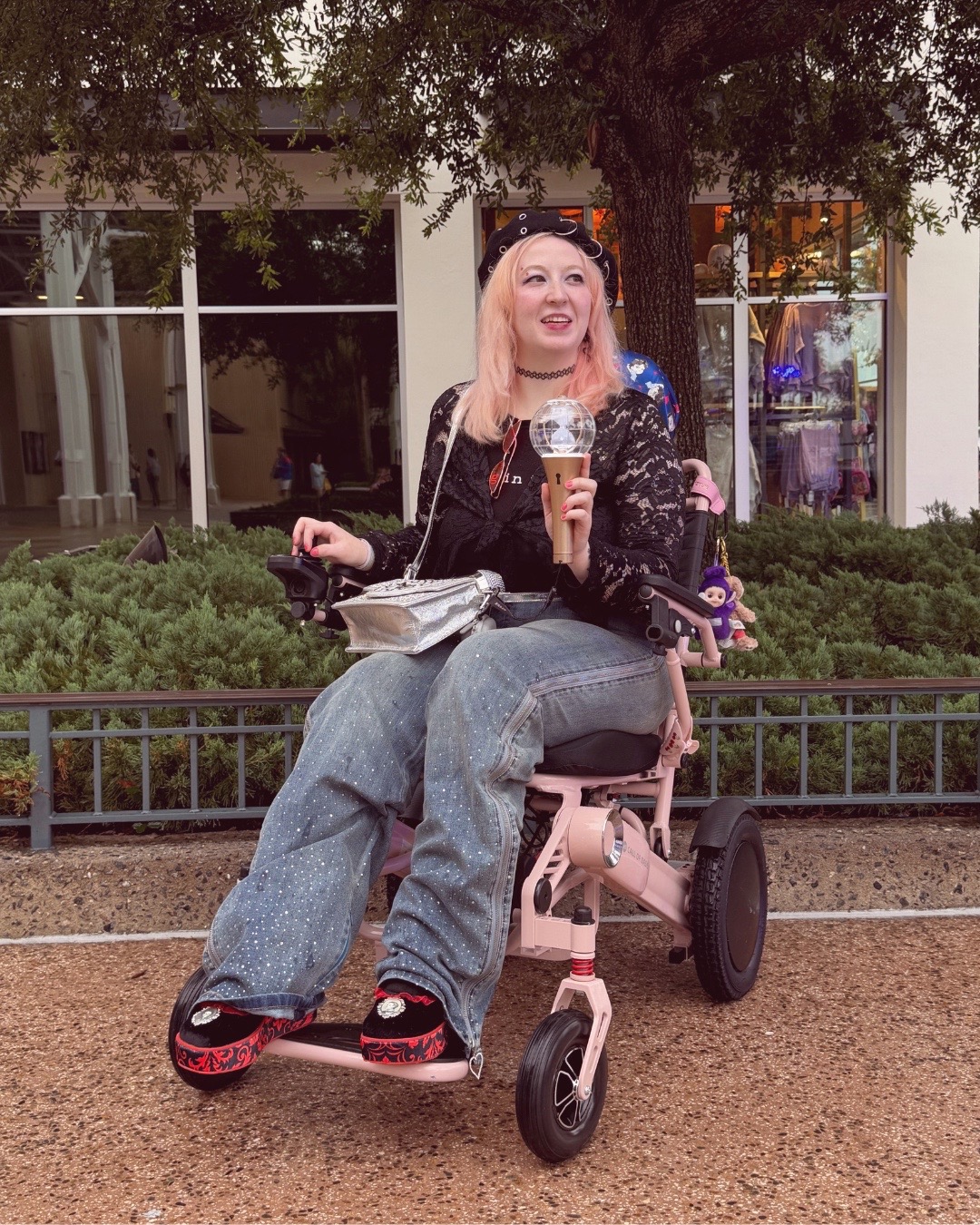 @Charlie♿️ Disabled Floridian🌴