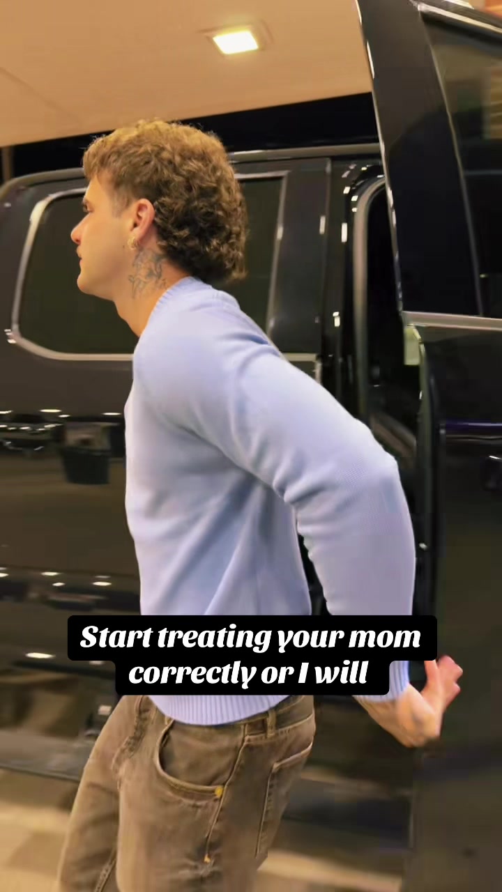 @Axel Sebastian