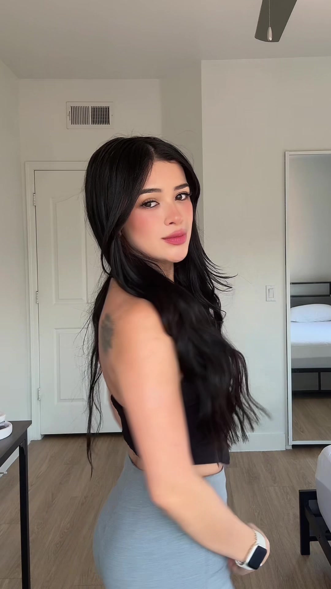 @Itsyiyi_13