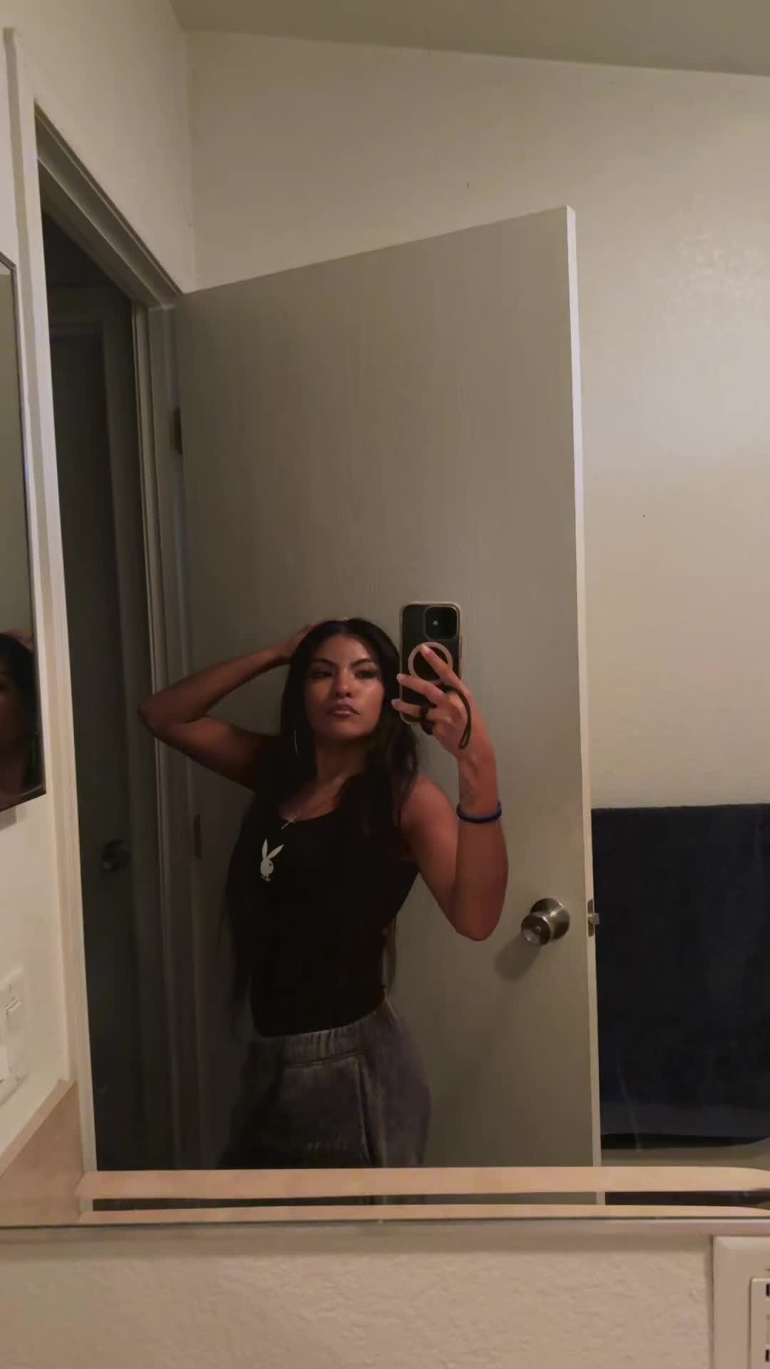 @𝔈𝔪𝔦𝔩𝔶💃🏽✍🏽