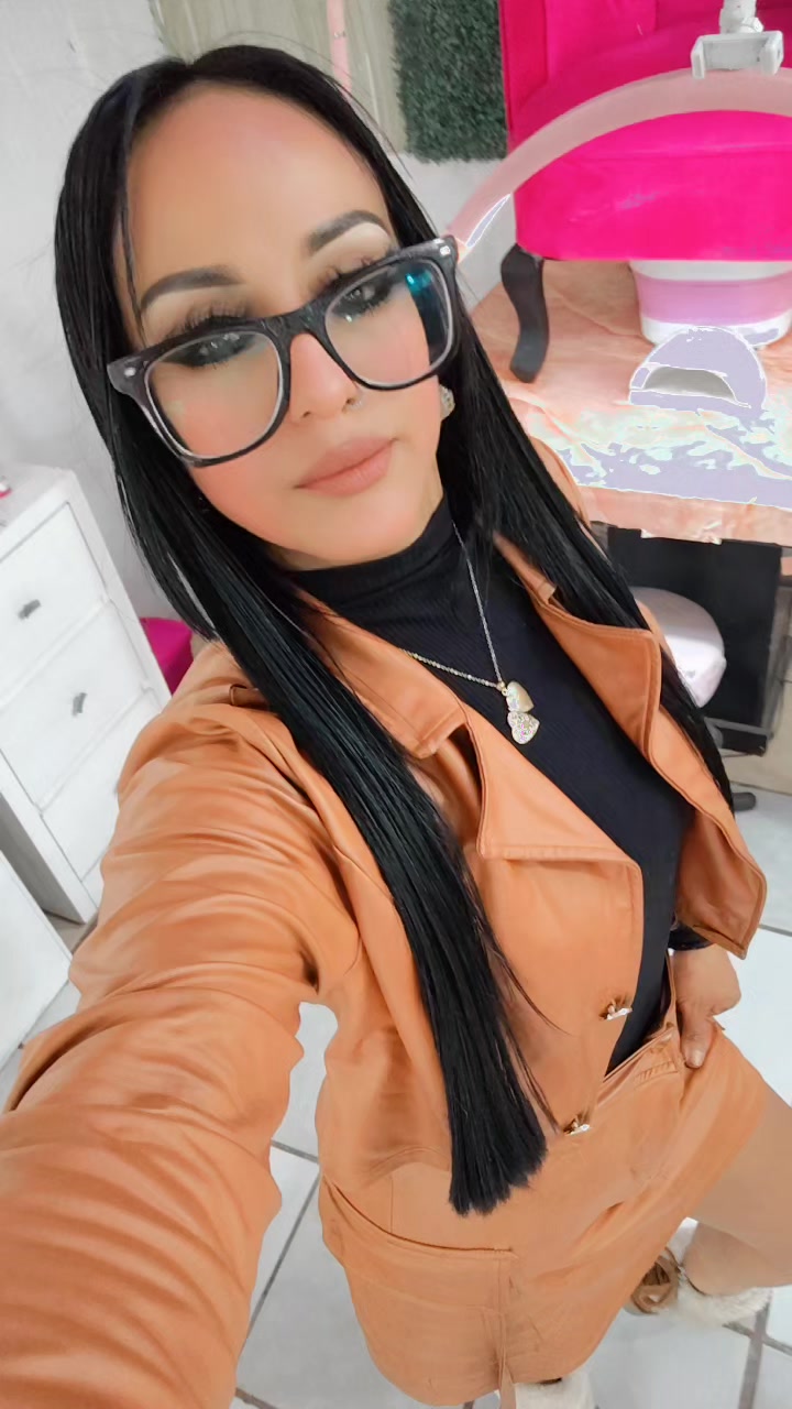 @Karen Torres 🥰💈
