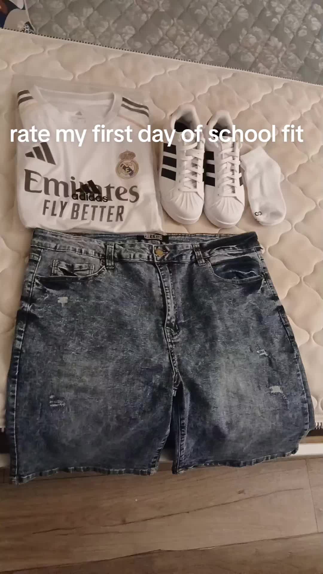 @𝔰𝔞𝔪𝔲𝔢𝔩&dagger;