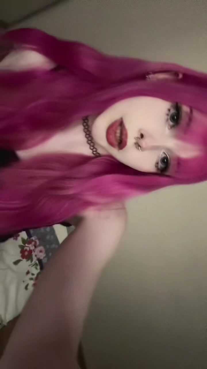 @(￣^￣)ゞ