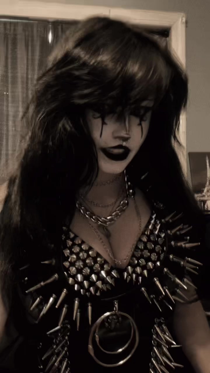 @🦇🖤🧿~ 𝒁𝒖𝒛𝒖 ~🧿🖤🦇